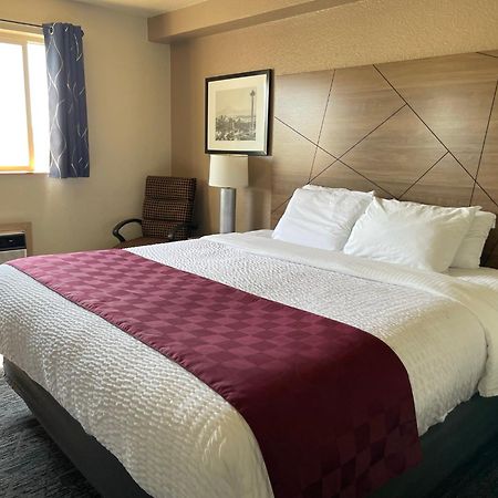 Americas Best Value Inn Lynnwood Buitenkant foto