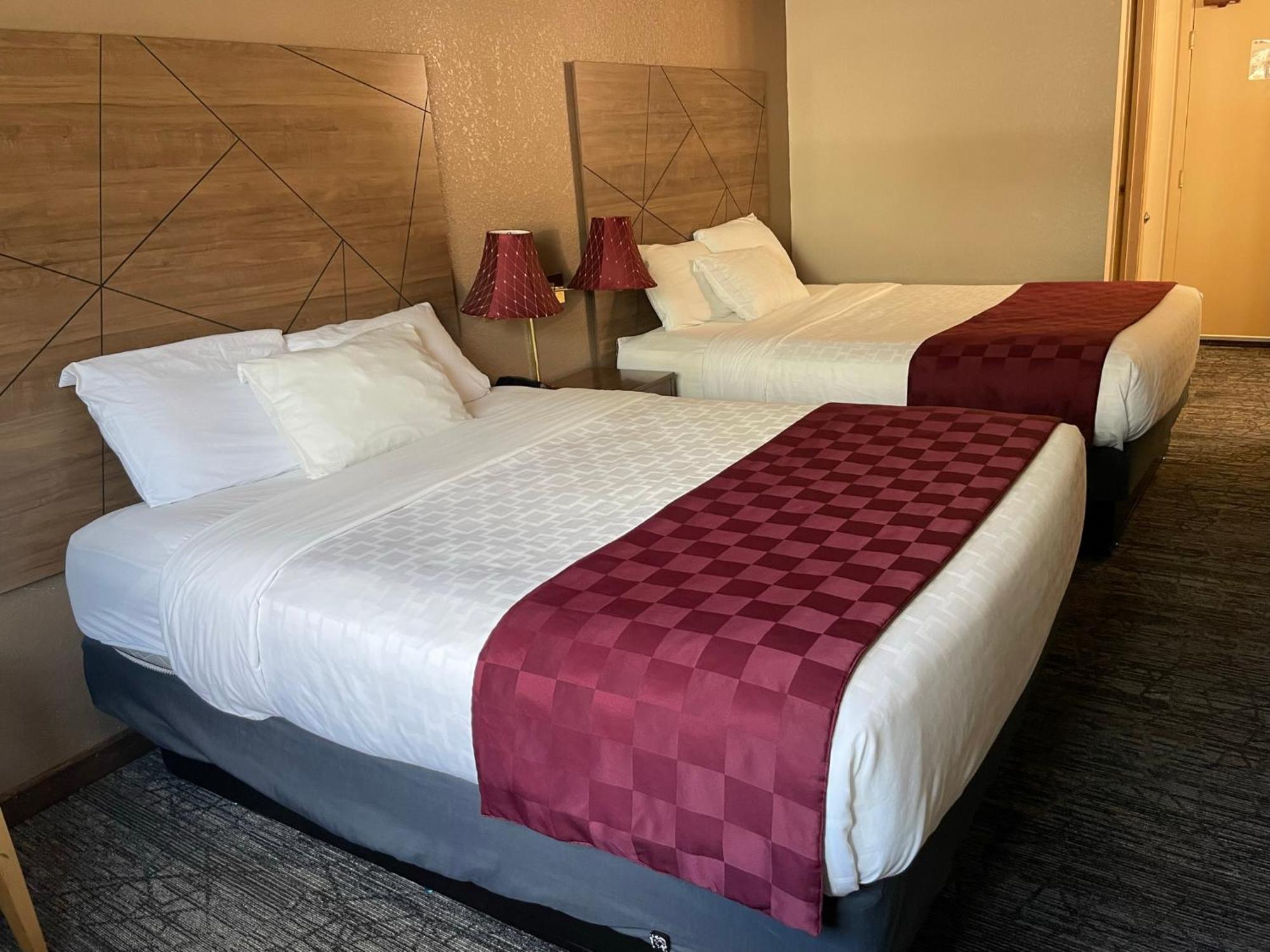 Americas Best Value Inn Lynnwood Buitenkant foto