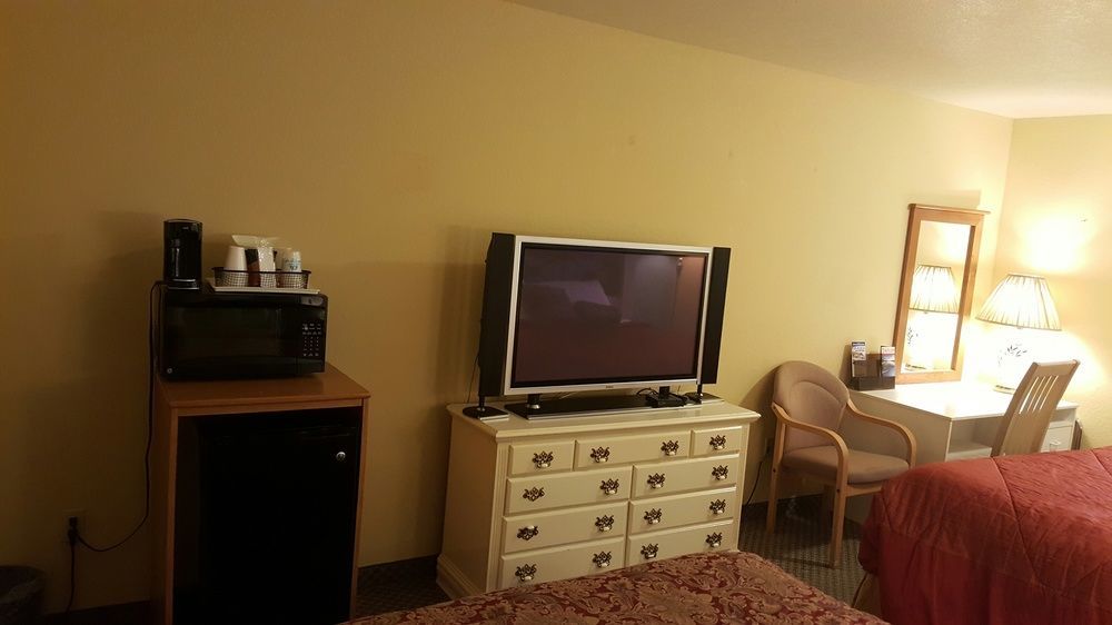 Americas Best Value Inn Lynnwood Buitenkant foto