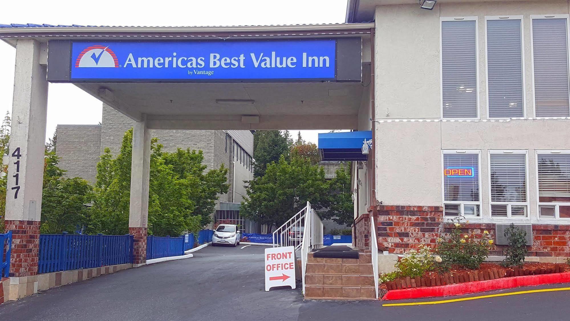 Americas Best Value Inn Lynnwood Buitenkant foto